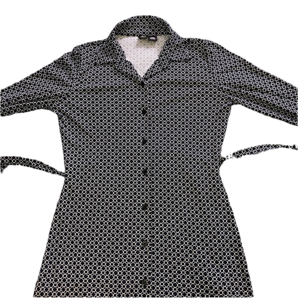 Women’s Size 6 | Mossimo Dress Button Down Shirt with Tie